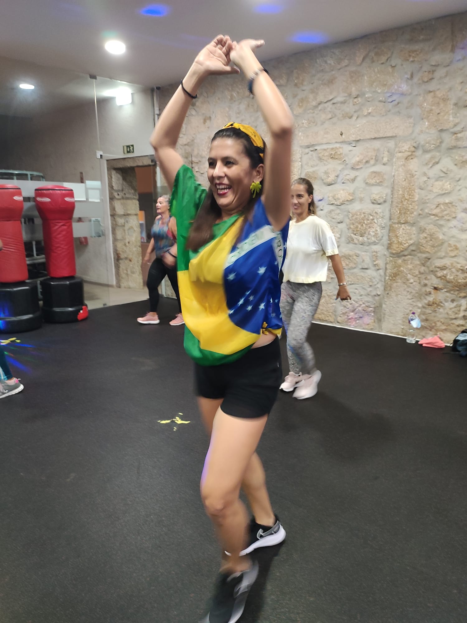 Pâmela Müller - Samba